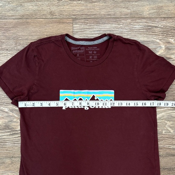 Patagonia Organic Cotton Crew T-Shirt Women's Size Small Dark Ruby Maroon EUC - Picture 4 of 7